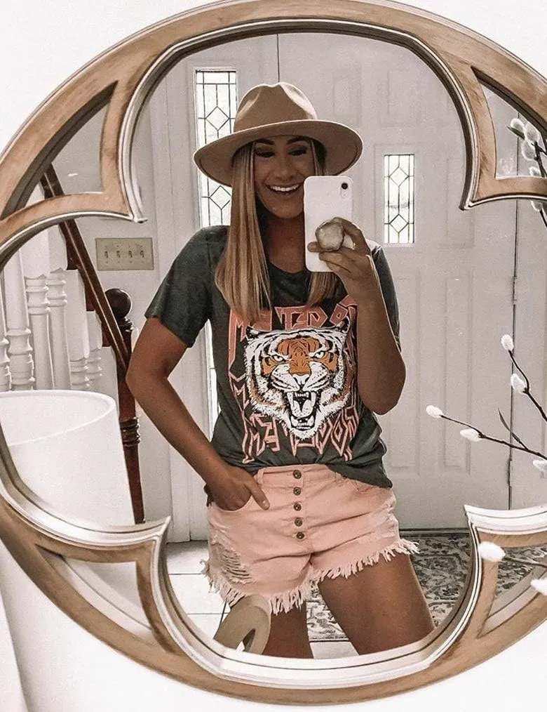 Graphic Tees for Women Short Sleeve Tshirts,Womens Summer Tops Crewneck Shirt Blouse