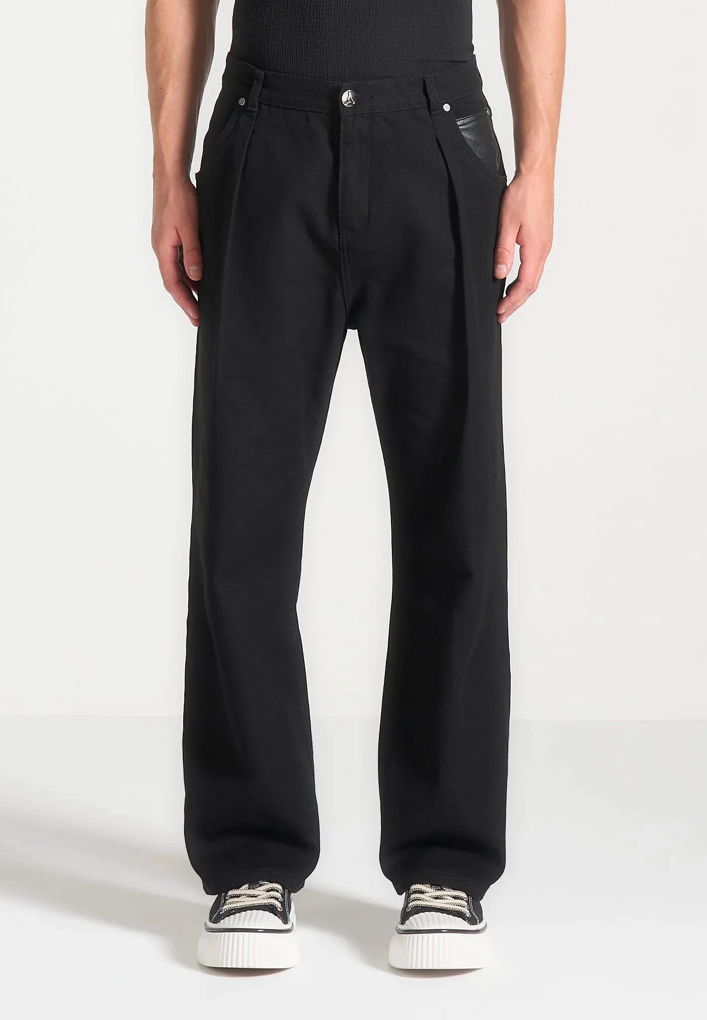 Relaxed Fit Pleated Gabardine Jeans - Black